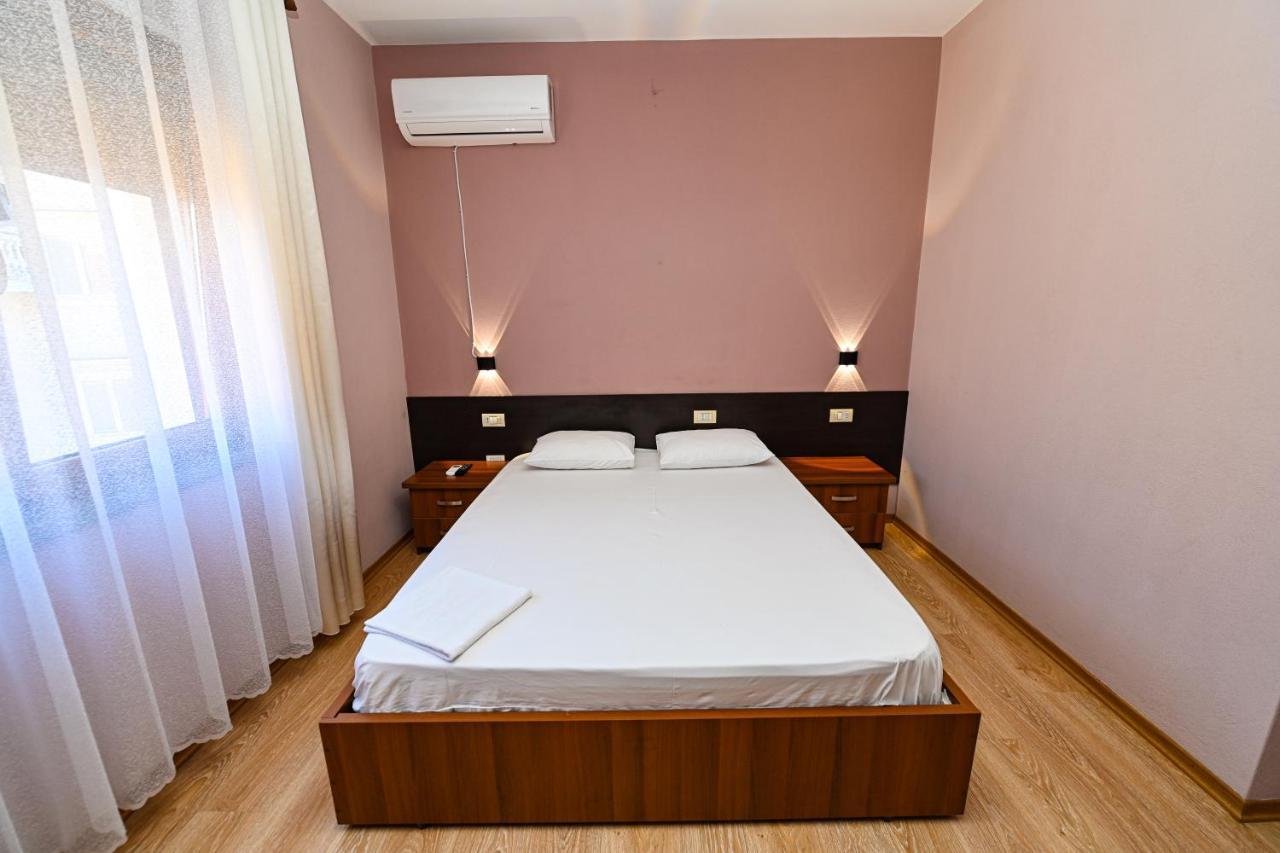 Hotel Epoka Shkoder Luaran gambar