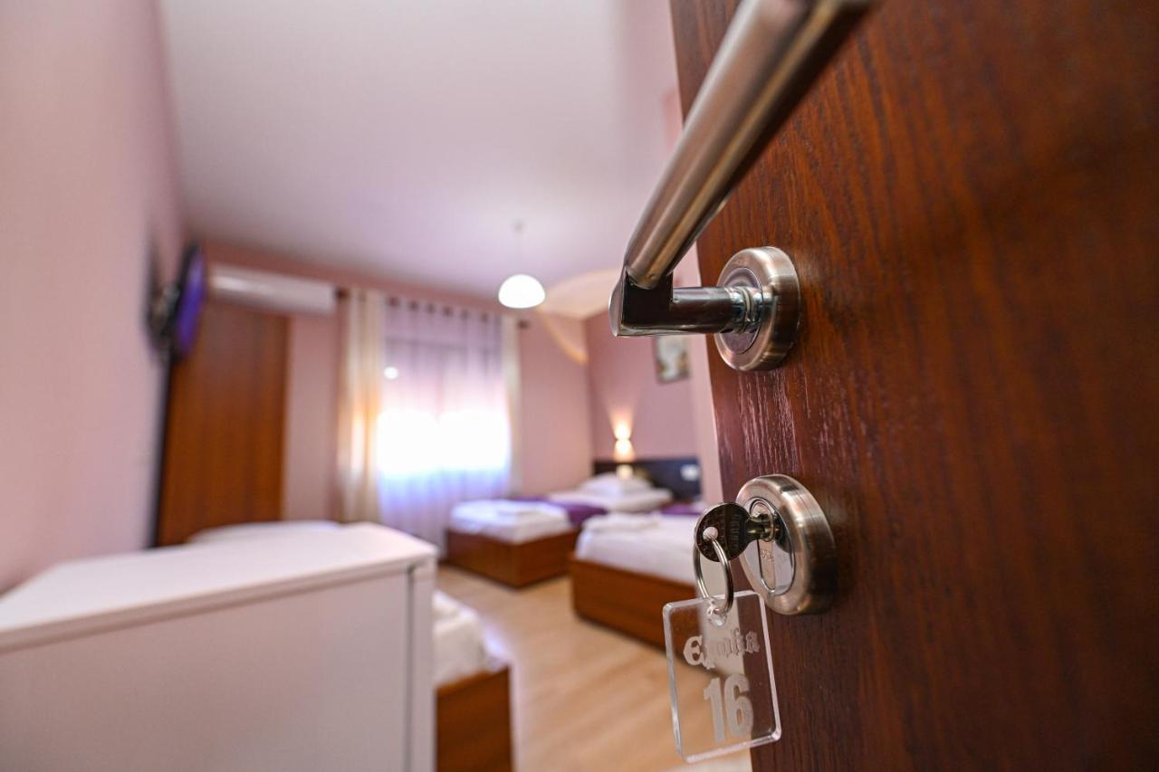 Hotel Epoka Shkoder Luaran gambar