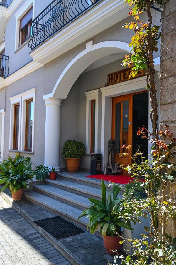 Hotel Epoka Shkoder Luaran gambar