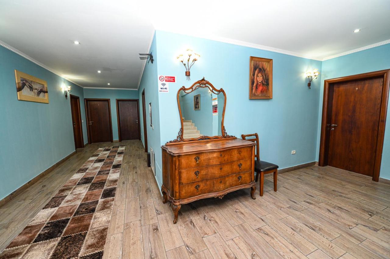 Hotel Epoka Shkoder Luaran gambar