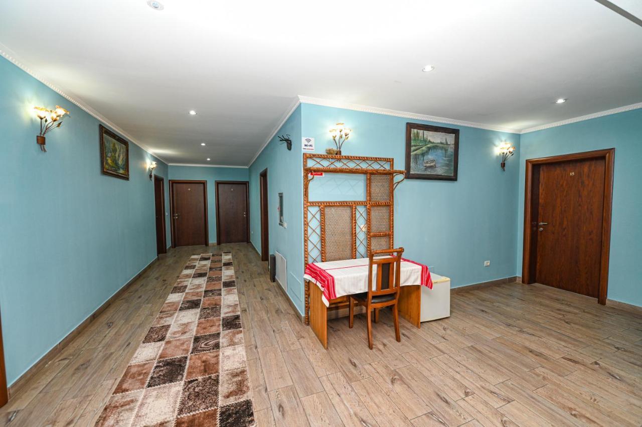 Hotel Epoka Shkoder Luaran gambar